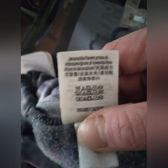 VS Pink shorts - Picture 2 of 8